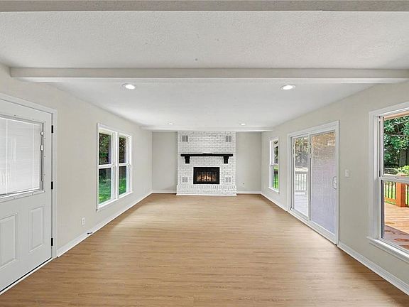 5th image of 12516 Craig Ave