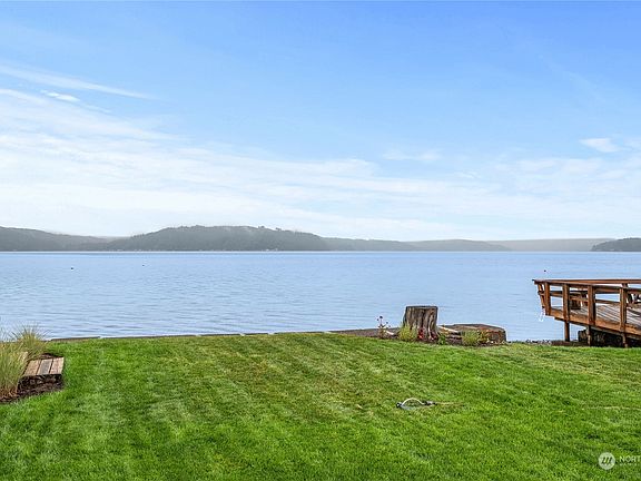 3rd image of 60 N Tillicum Beach Lane