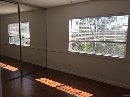 3 bed, 2.5 bath, 1567 sqft, $4,300 — Photo 3