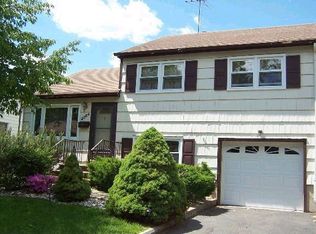 2384 Hulick Pl, Rahway, NJ 07065