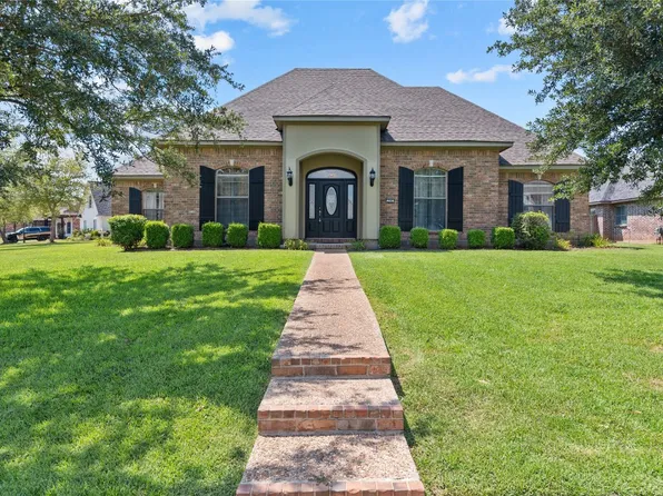 208 Cherry Blossom Ln, Benton, LA 71006