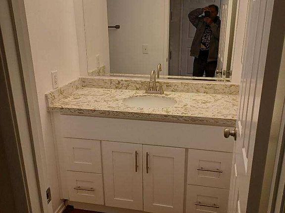 4th image of 149 W 6th St APT 36