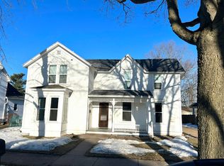 2413 4th St #1, Eau Claire, WI 54703