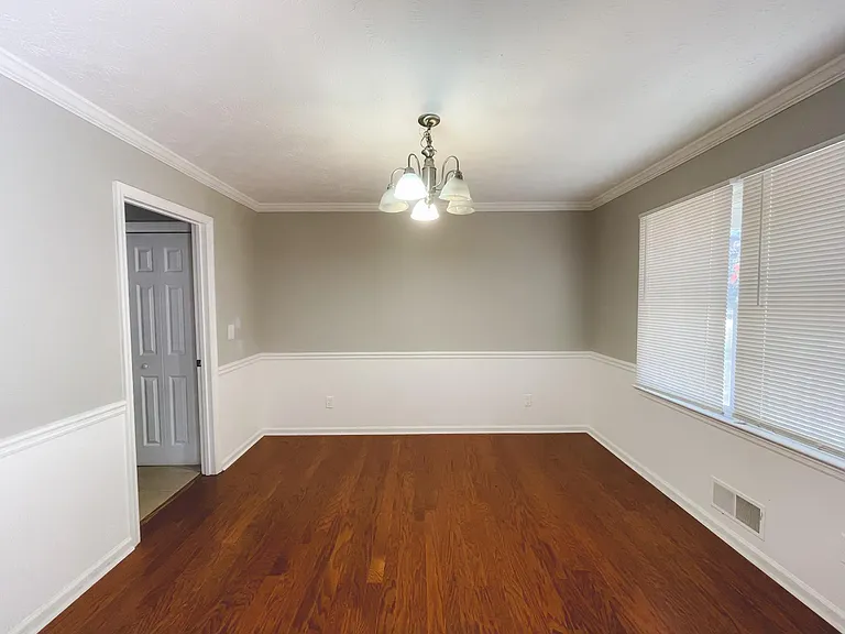 2021 Hunters Cove Dr — Photo 16