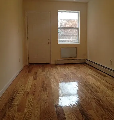 Rented by Full Time Management | media 57