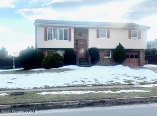 323 Greenwave Blvd, Larksville, PA 18704