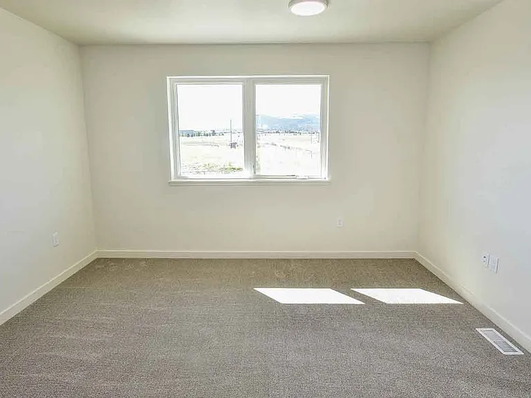 2342-46 Shorthorn Ave. - Burnham Ranch Building 3 — Photo 9