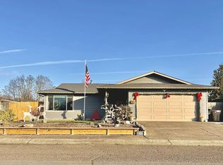 2119 Meadow Pl SE, Albany, OR 97322