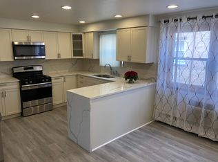 4605 N Sayre Ave #1B, Harwood Heights, IL 60706