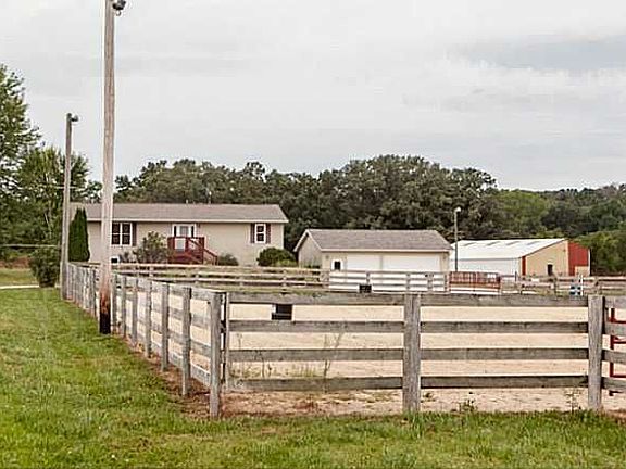 3rd image of 3946 Ponds Ln