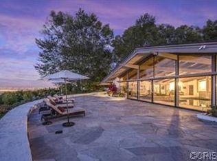 27 Crest Rd W, Rolling Hills, CA 90274