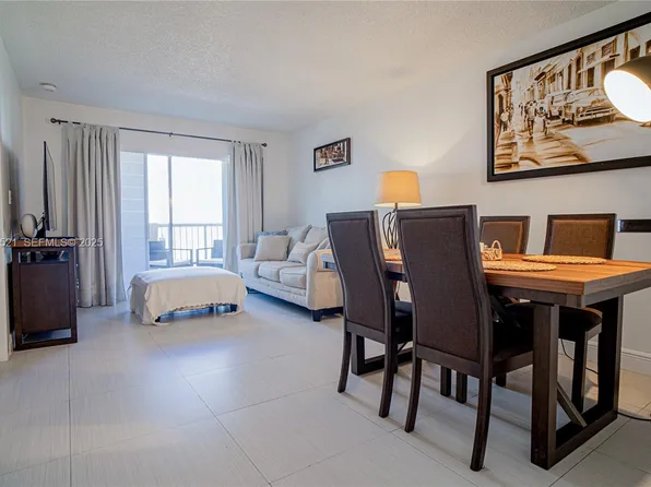 6801 Harding Ave APT 301, Miami Beach, FL 33141