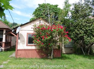 1036 SE Fullerton St, Roseburg, OR 97470