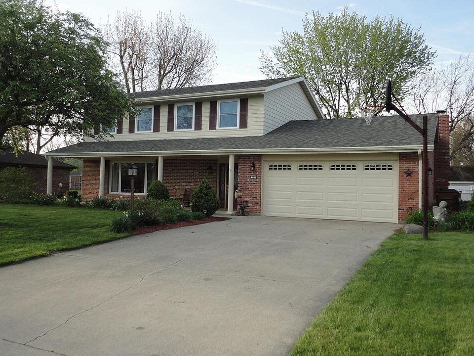 1st image of 727 Primrose Dr