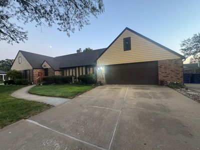 712 Colonial Ct, Salina, KS, 67401