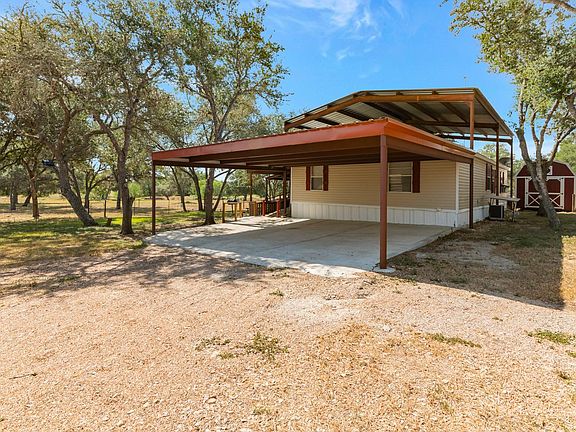4th image of 233 Ranch Rd