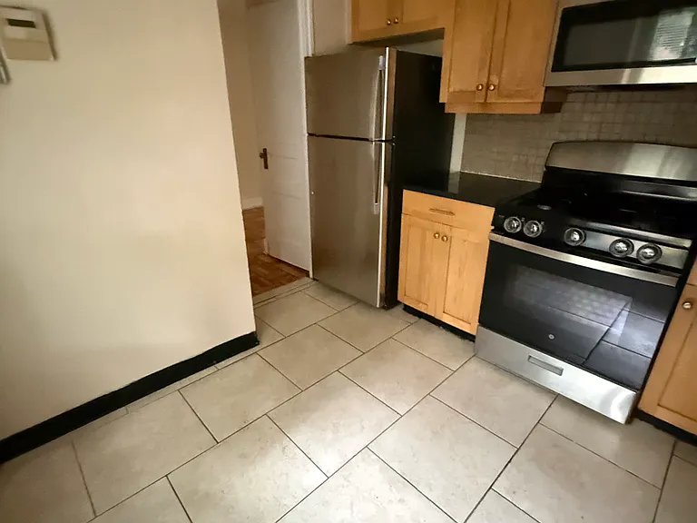 67-50 192nd St #B — Photo 11