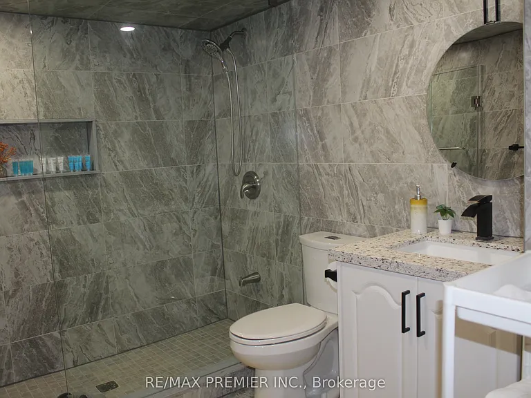 122 Garyscholl Rd #BASEMENT — Photo 12