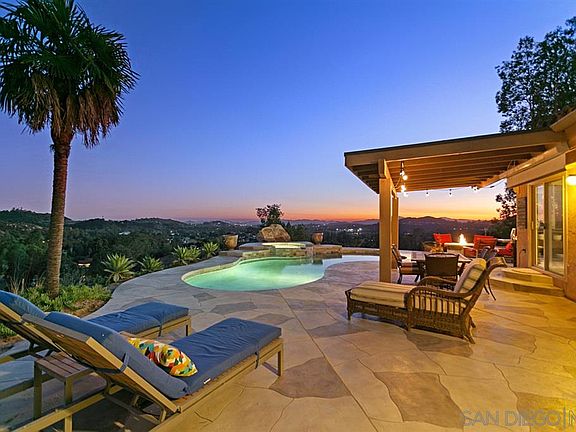 4th image of 25941 Kaywood Ct