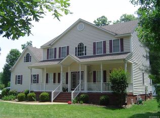 501 Greyshire Dr, Chester, VA 23836