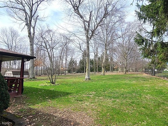 5th image of 52575 Lakeview Dr