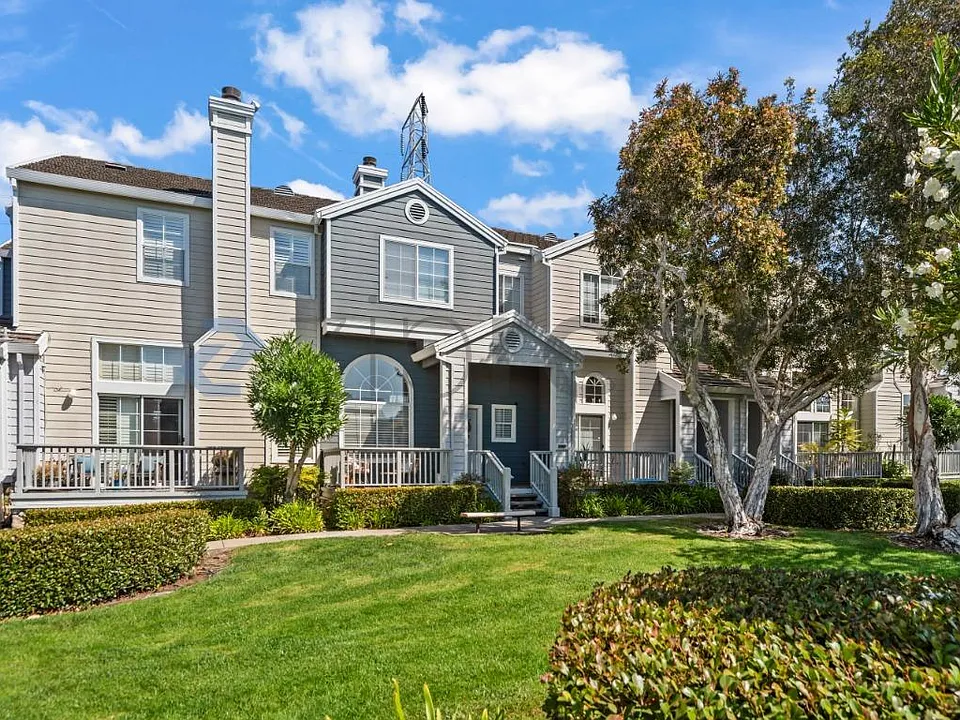 398 Genoa Dr
