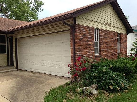 2nd image of 1334 Red River Dr