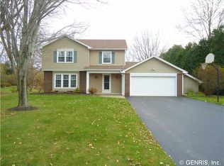 594 Notre Dame Dr, Webster, NY 14580