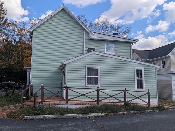 5th image of 109 N Bedford St