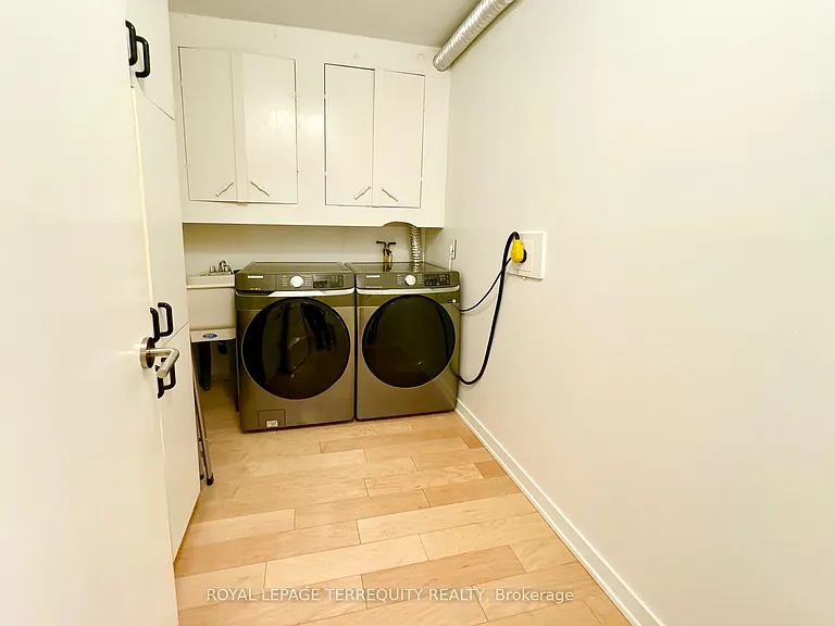 60 Southport St #214 — Photo 16