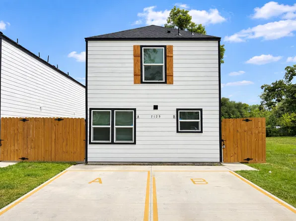 7125 Bywood St #A, Houston, TX 77028