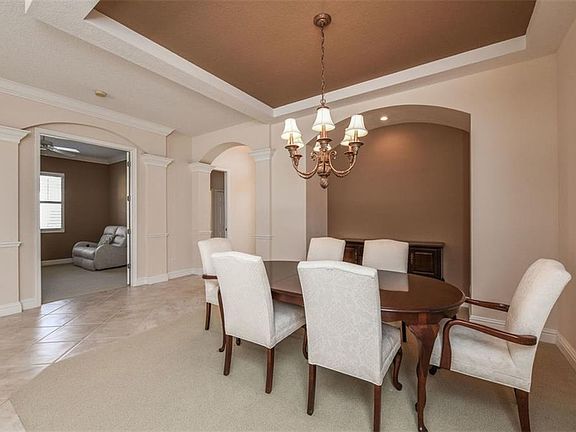 4th image of 9008 Willowbrook Dr