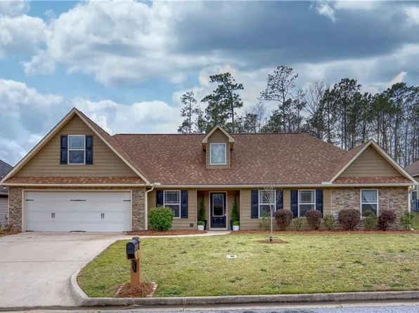 12 Cedarwood Ln, Phenix City, AL 36870