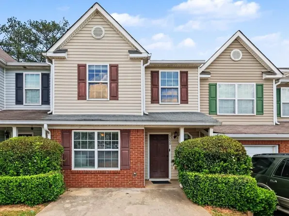 5330 Creekview Ln, Morrow, GA 30260