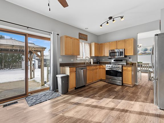 5th image of 32546 Pilgrims Ct