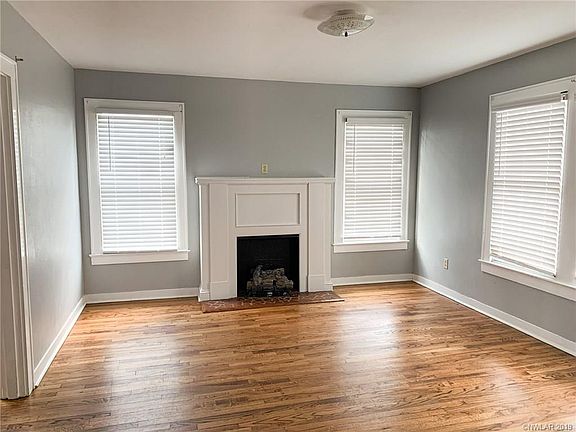3rd image of 257 E Linden St