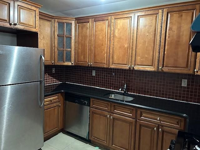 1st image of 3229 112th St Fl 2