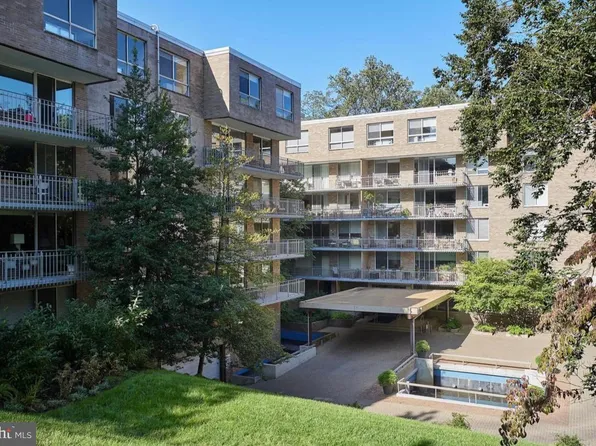 4100 Cathedral Ave NW #808, Washington, DC 20016