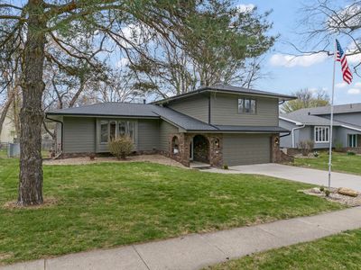 9775 Colby Ave, Clive, IA, 50325