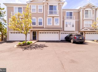 33 Bayside Dr, Somers Pt, NJ 08244