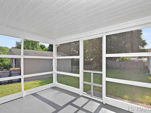 4th image of 2934 Edgewood Ave NE