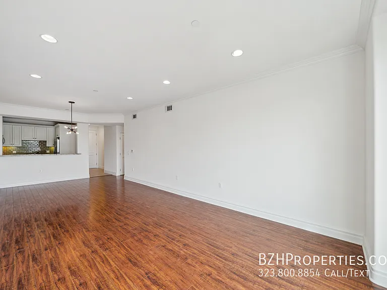 1050 S Holt Ave #404A — Photo 6