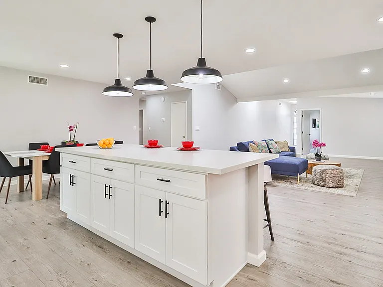5664 E Bloomfield St — Photo 13