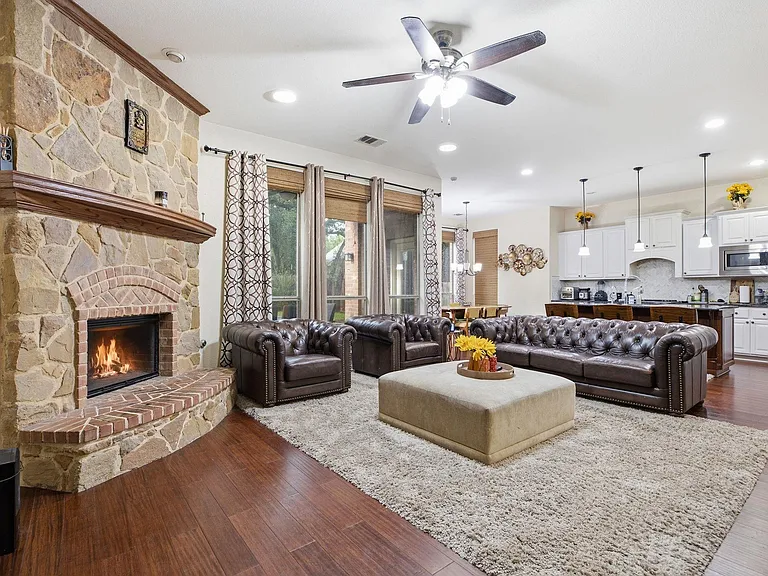 3552 Alexandrite Way — Photo 9