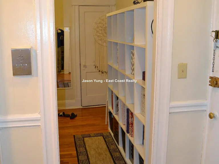 64 Woodstock Ave #4 — Photo 17