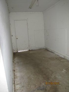 2nd image of 215 W Newburg Ave