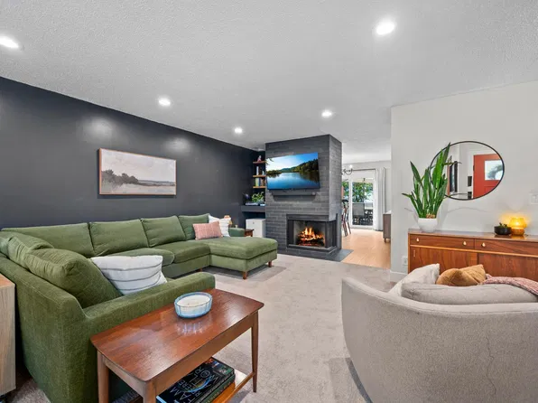 235 Kent St, Saint Paul, MN 55102