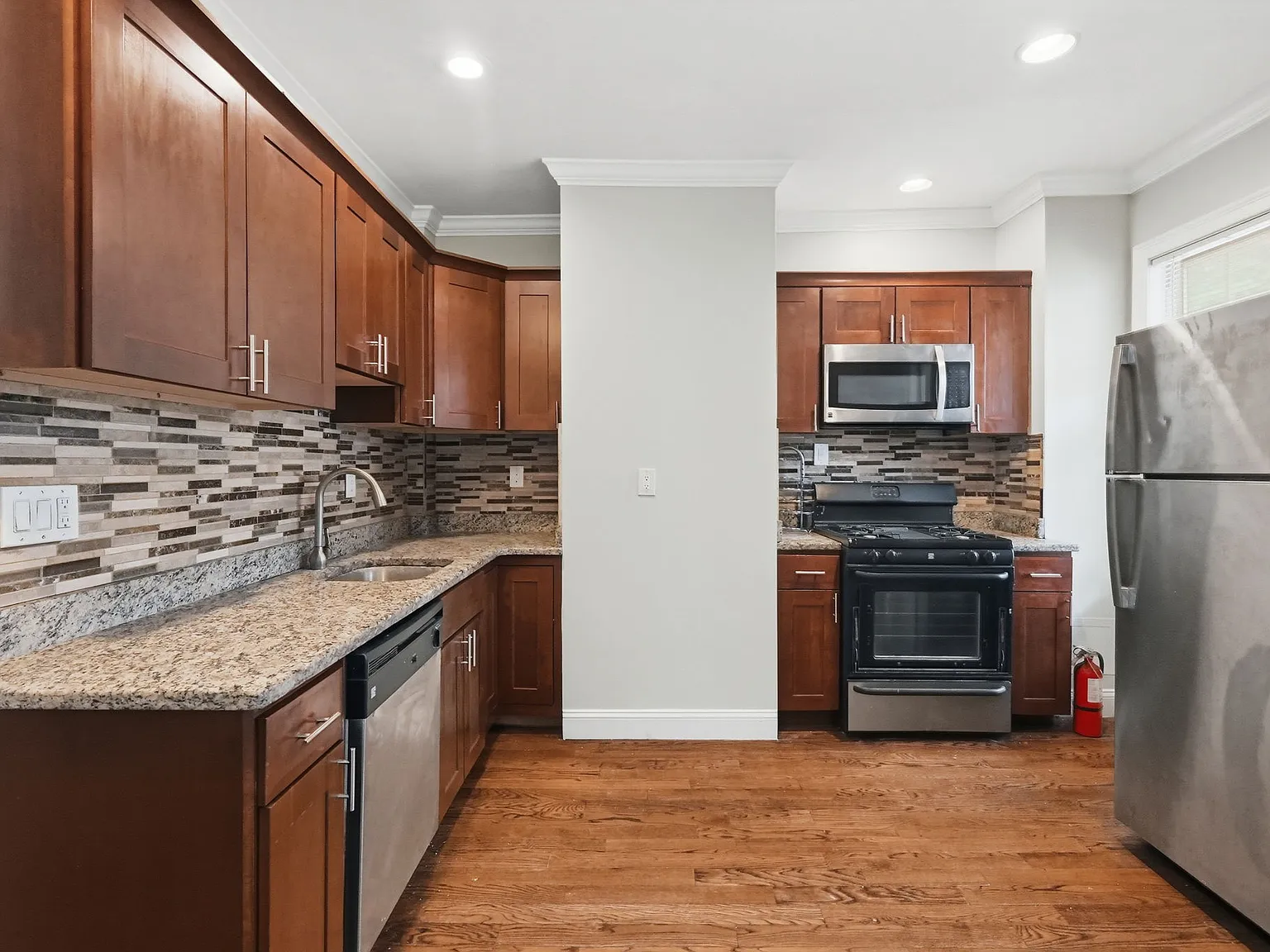 71 Walnut Park — Photo 4