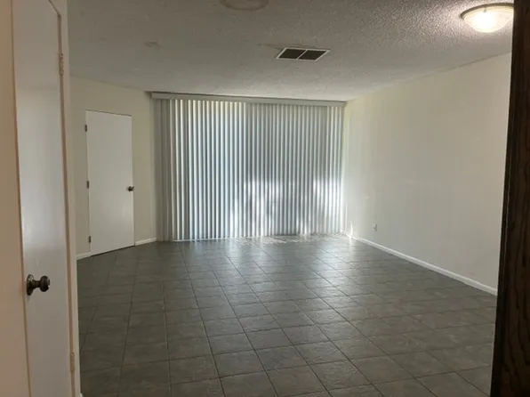 12750 Centralia St Unit 191, Lakewood, CA 90715