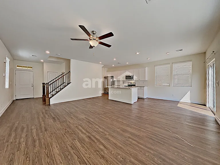 10474 Marias St — Photo 7